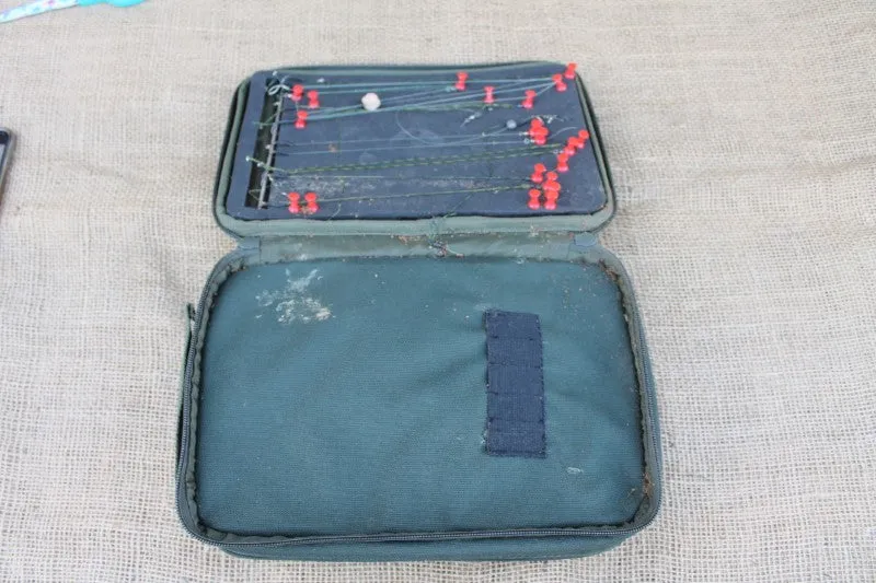 1 x Nash Old School Multi - Rig Pouch. 1990s.