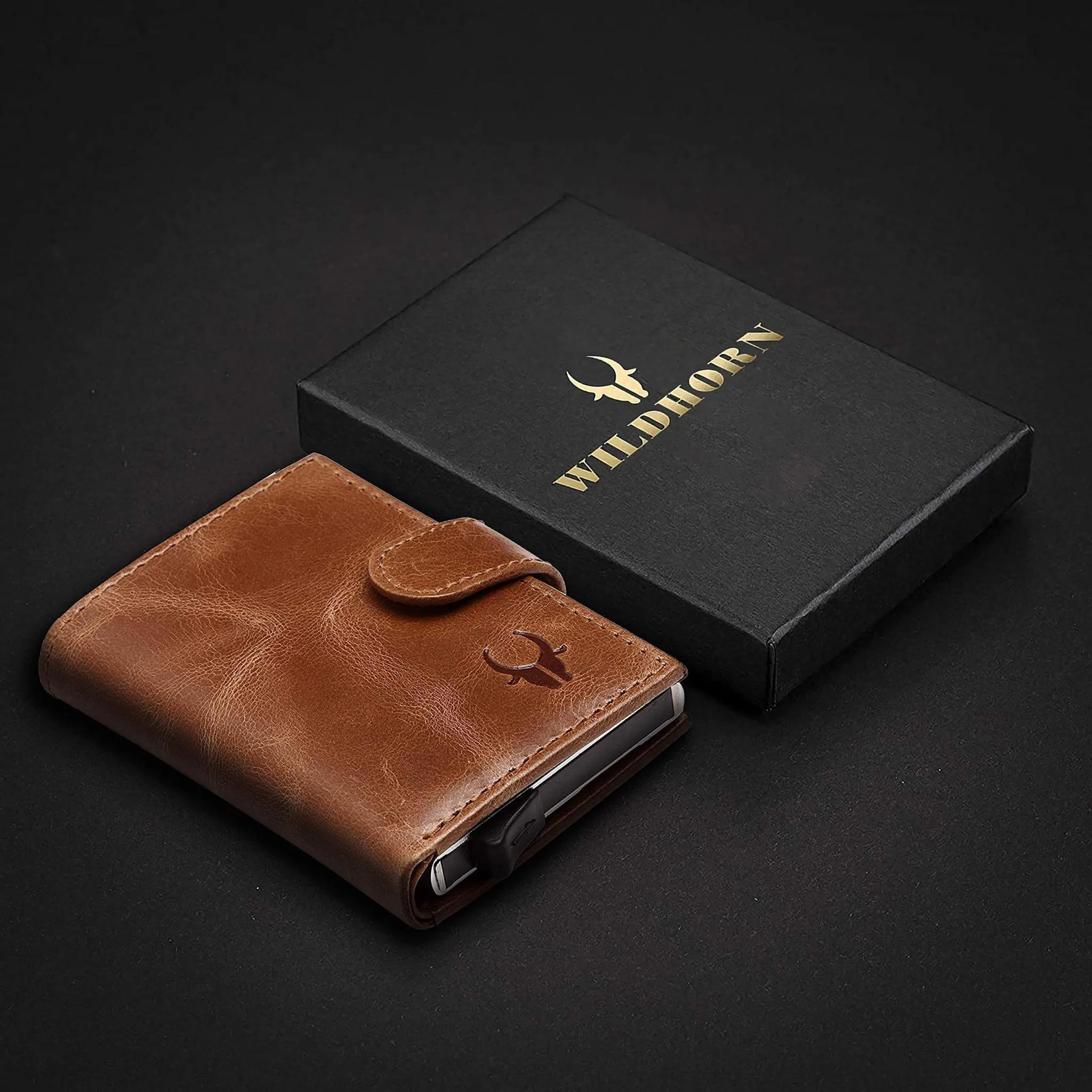 ARNOLD RFID Protected Leather Card Holder for Men