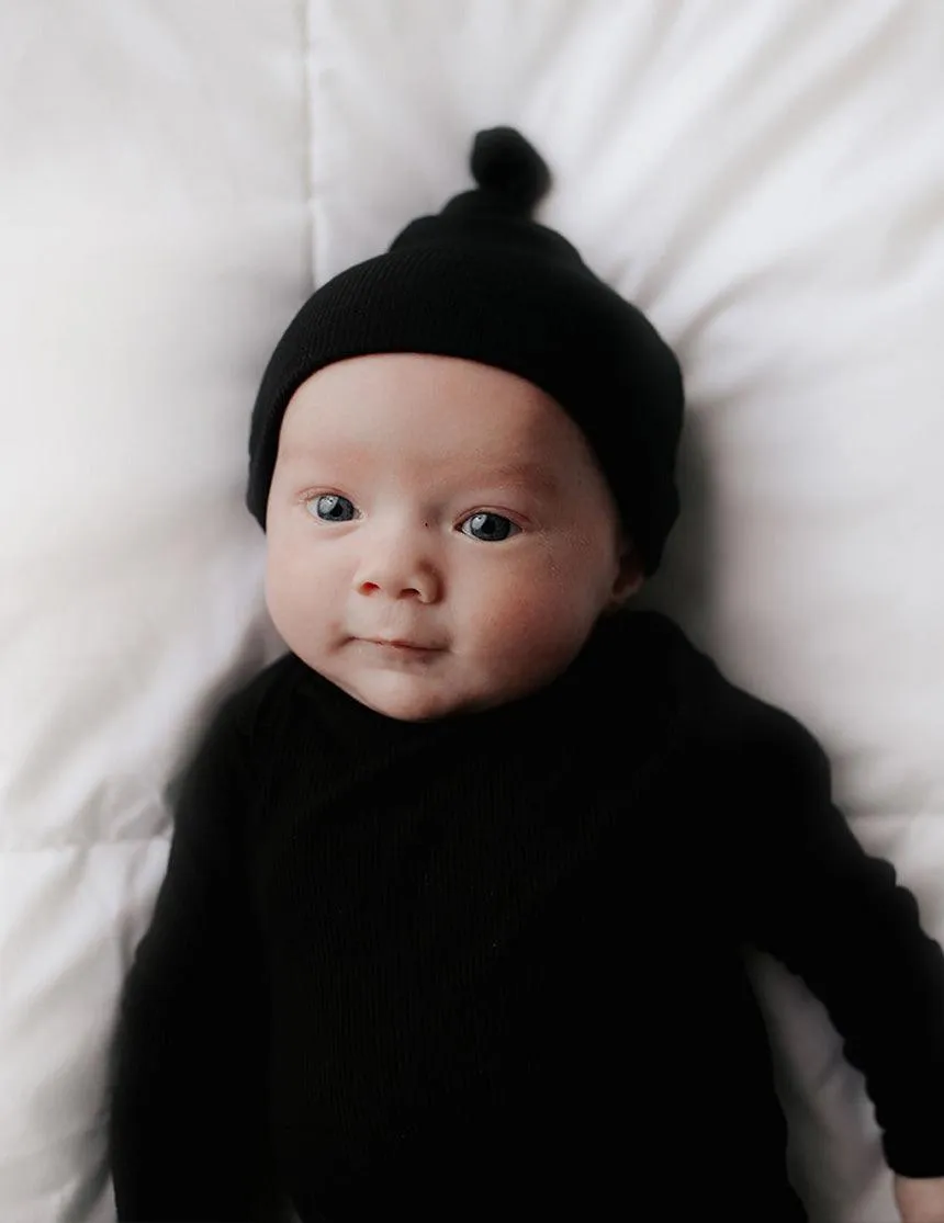 Black Ribbed Knotted Newborn Gown Set