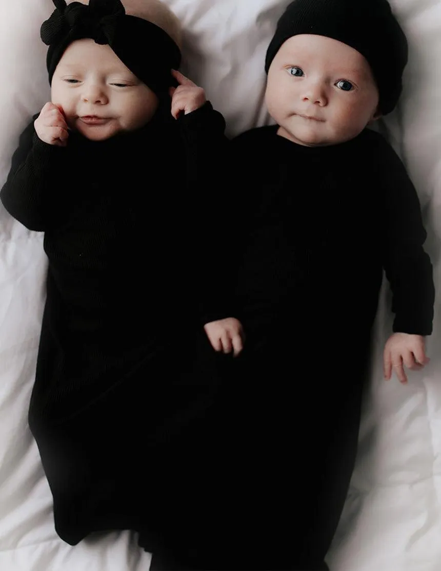 Black Ribbed Knotted Newborn Gown Set