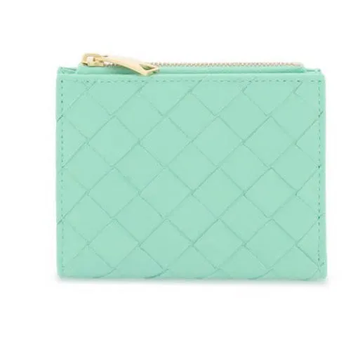 Bottega Veneta Wallet in Woven Leather