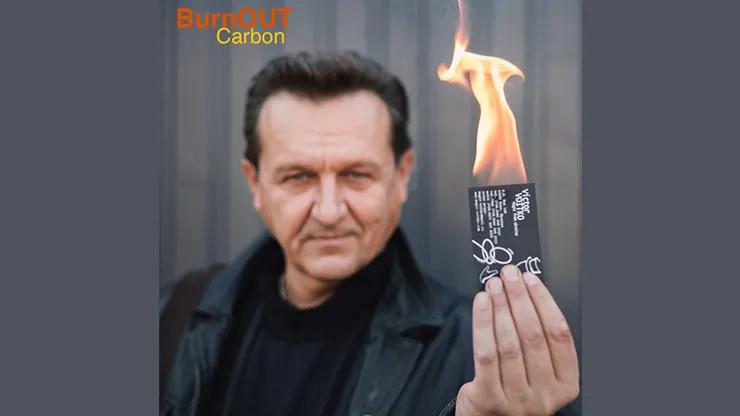BURNOUT 2.0 CARBON GOLD by Victor Voitko (Gimmick and Online Instructions)