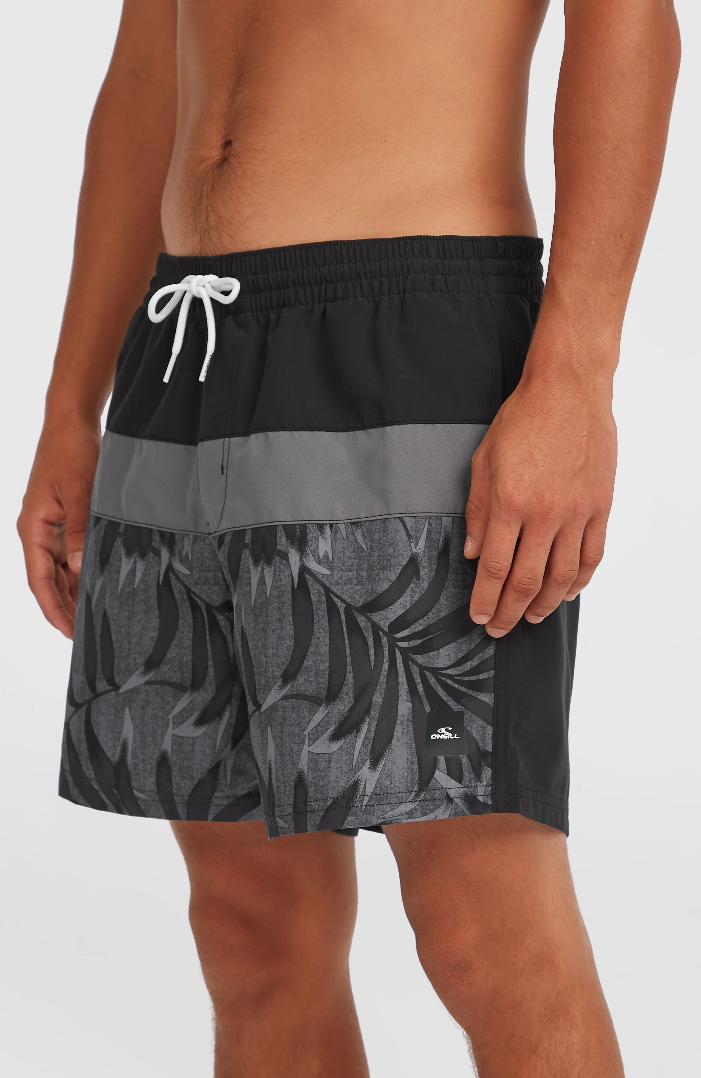 Cali Block 15'' Badehose | Black Dipped Leaves