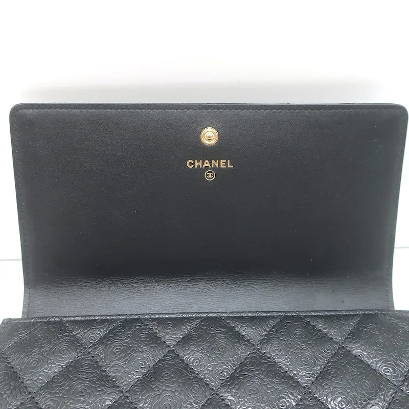 Chanel Camellia-Embossed Quilted Leather L Yen Continental Wallet Black