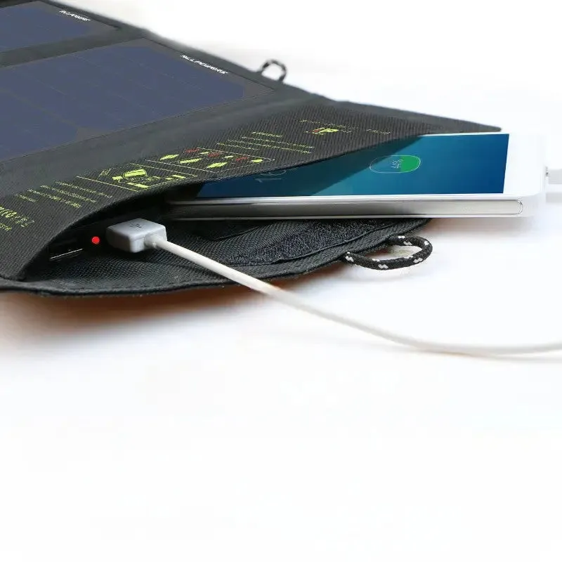 CHARGEUR SOLAIRE - POUR SORTIE EN PLEIN AIR