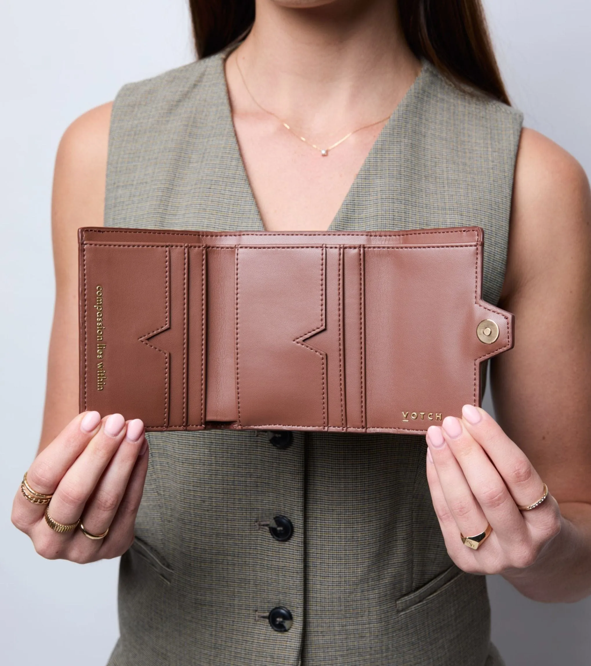 Clemmie Women's Vegan Bio-Based Bamboo Trifold Purse | Brown
