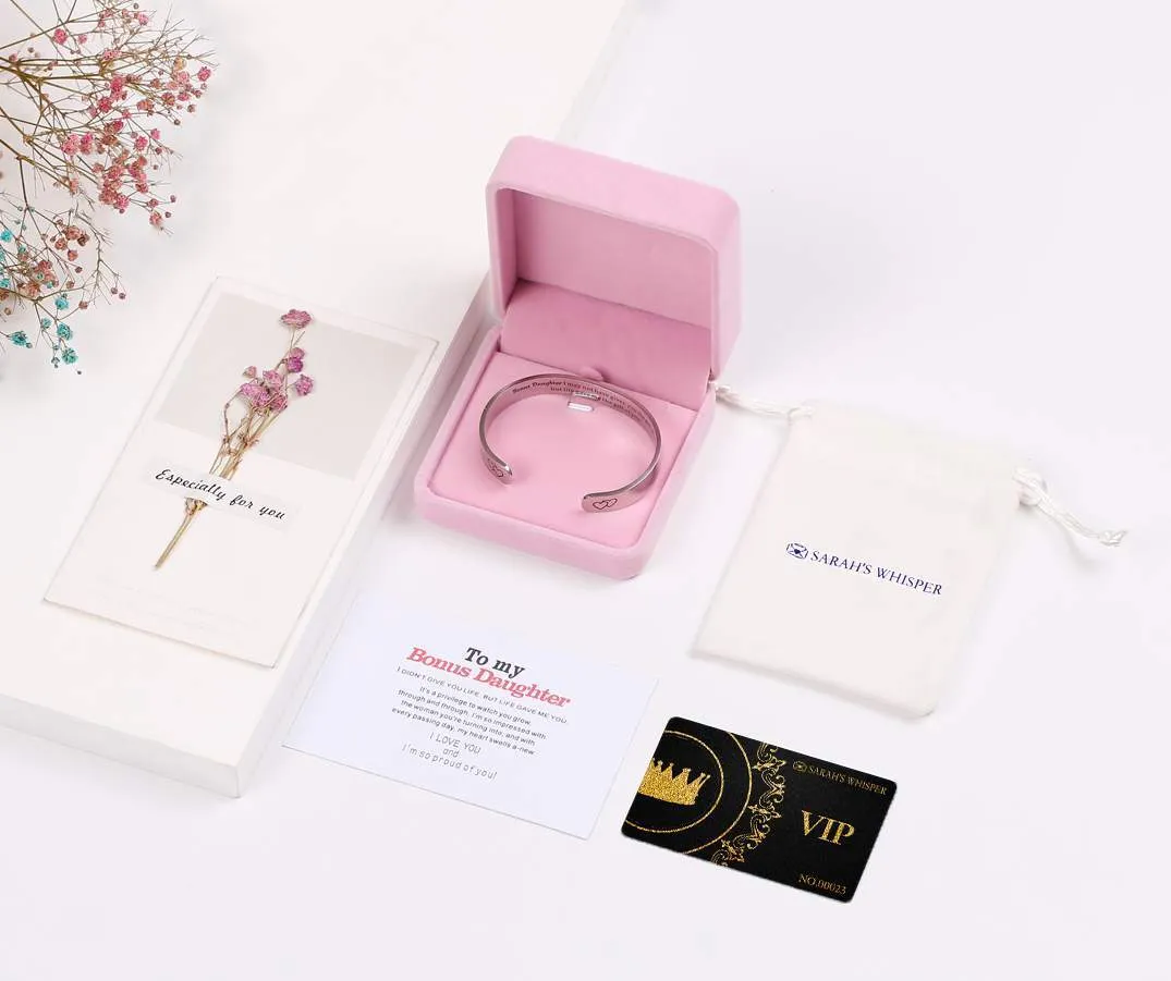 [Custom Name] To My Bonus Daughter "BONUS DAUGHTER, I MAY NOT HAVE GIVEN YOU THE GIFT OF LIFE. BUT LIFE GAVE ME THE GIFT OF YOU" BRACELET