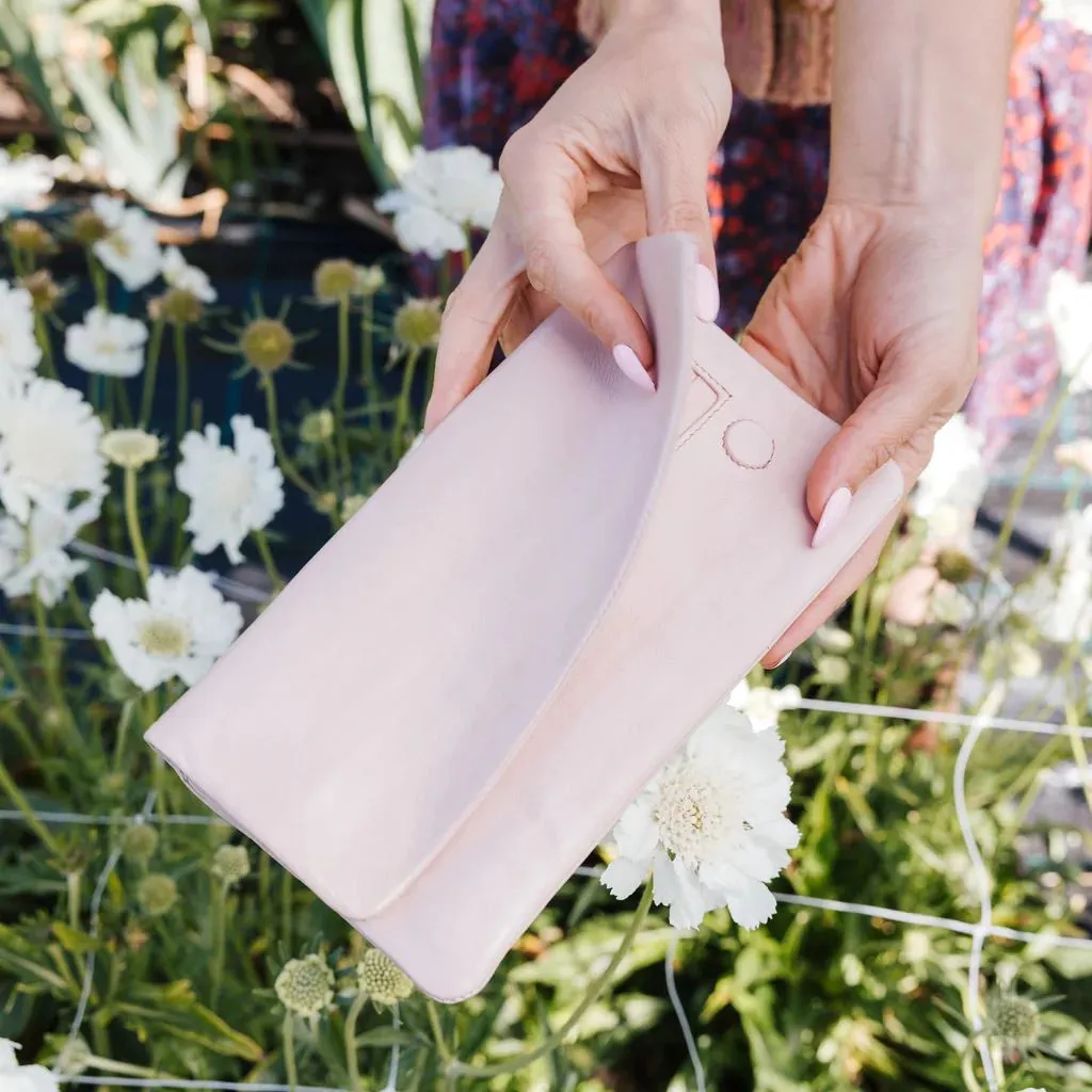 DUSKY ROBIN Iris Purse - Sand