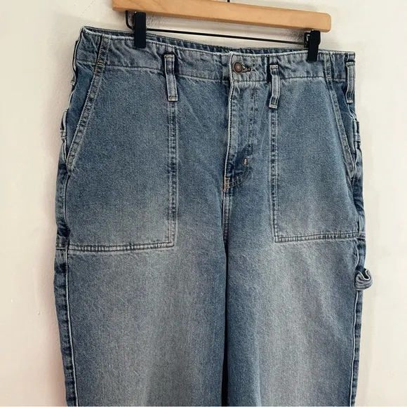FREE PEOPLE- We The Free Major Leagues Mid Rise Cuffed Jean Carpenter Denim