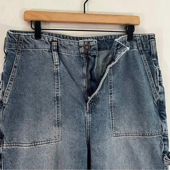 FREE PEOPLE- We The Free Major Leagues Mid Rise Cuffed Jean Carpenter Denim