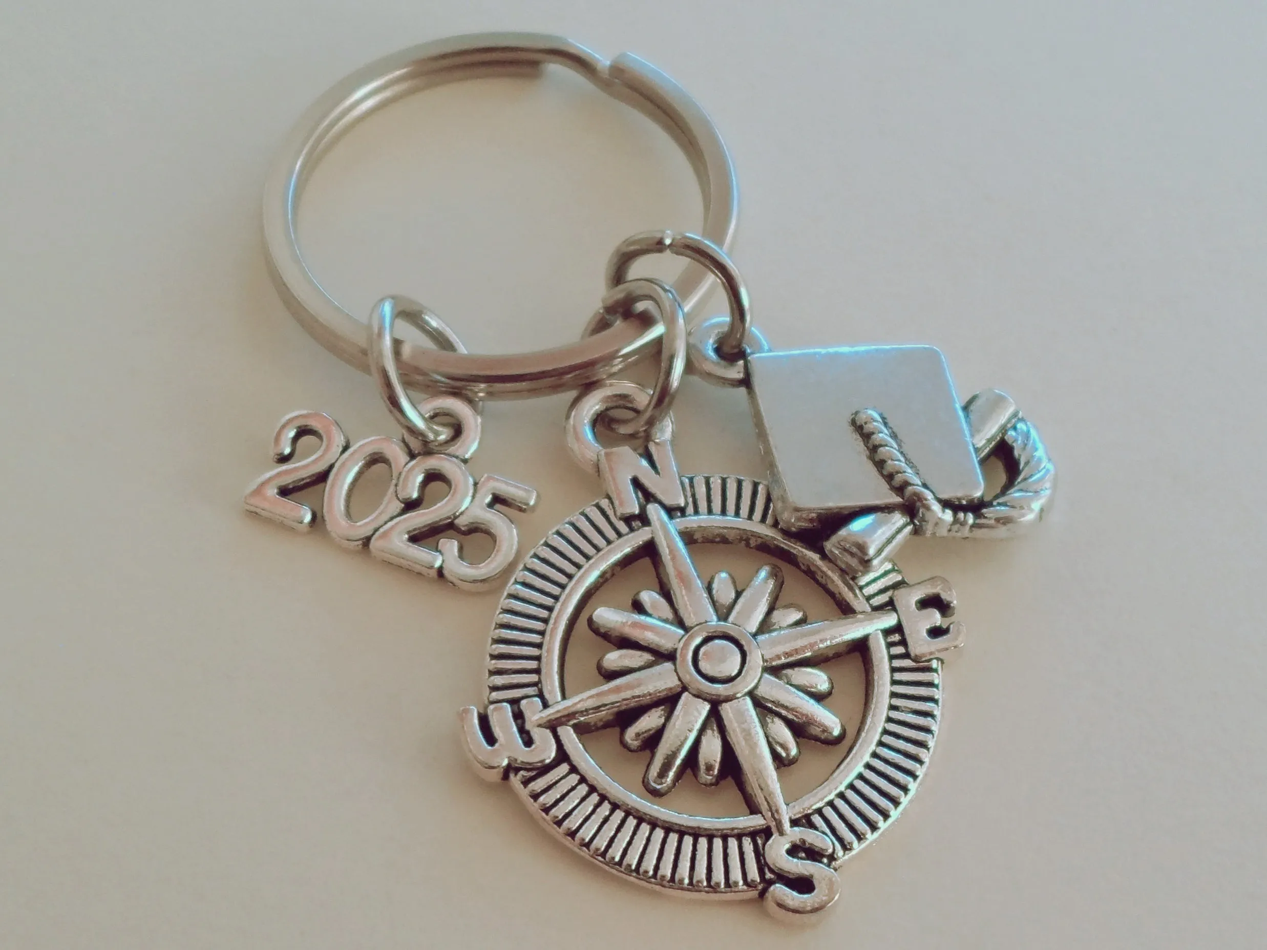 Graduate Compass Keychain with Graduation Cap Charm and 2025 Year Charm, Graduation Keychain