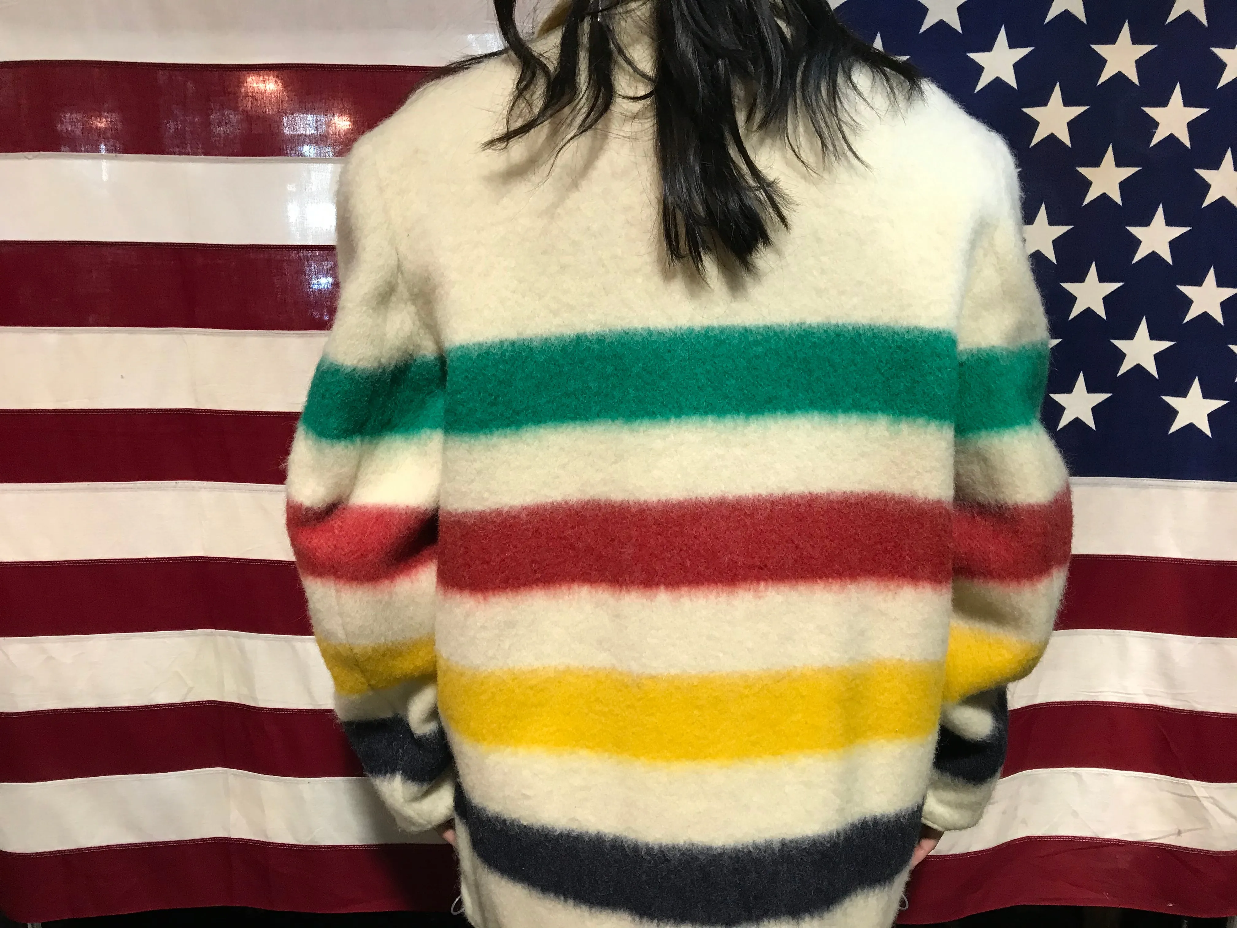Hudson’s Bay Rare “ Genuine Seal of Quality Garment “ Vintage Wool & Reversible Nylon Mens Jacket Made in Canada