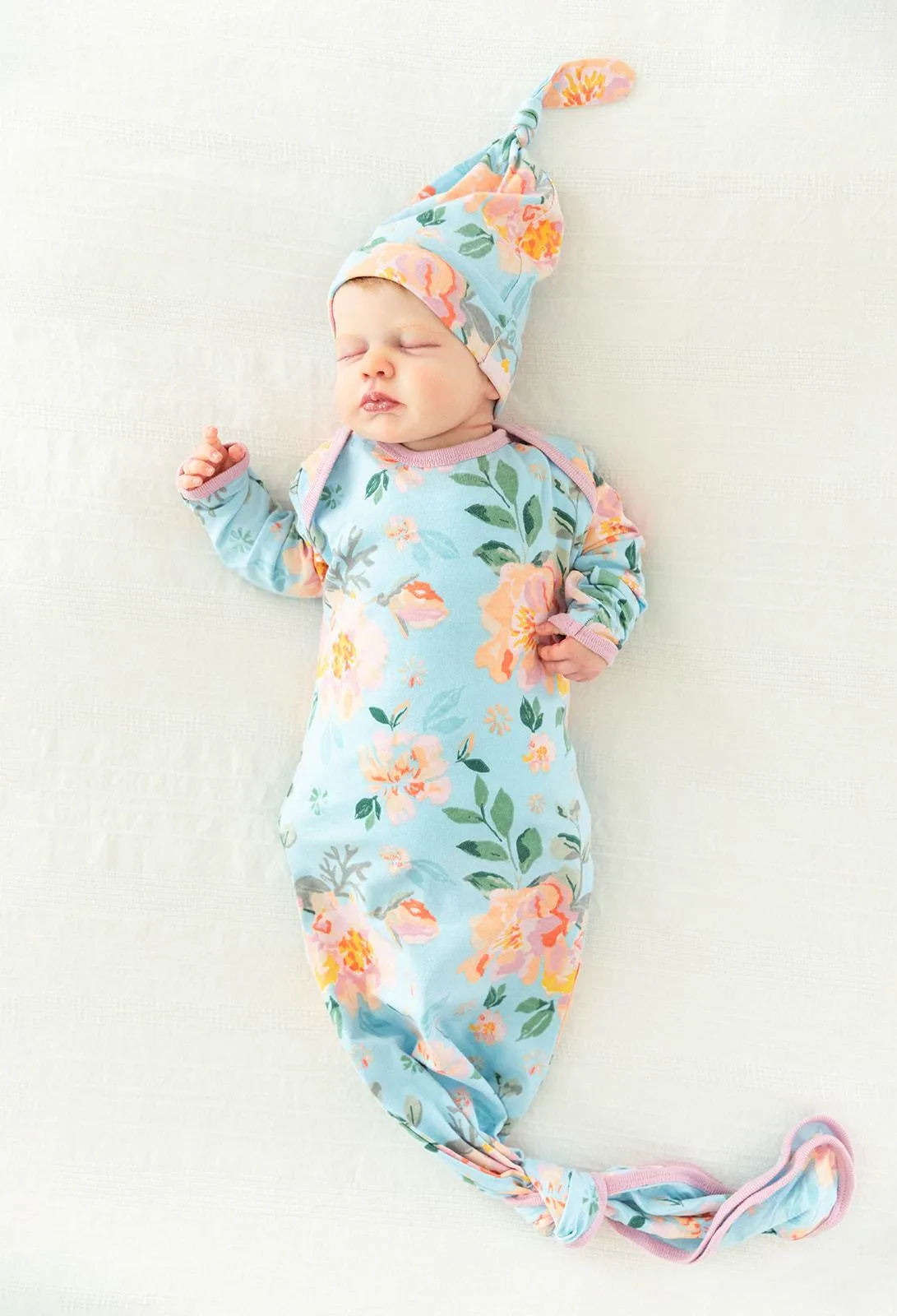 Jade Knotted Baby Gown & Newborn Hat Set