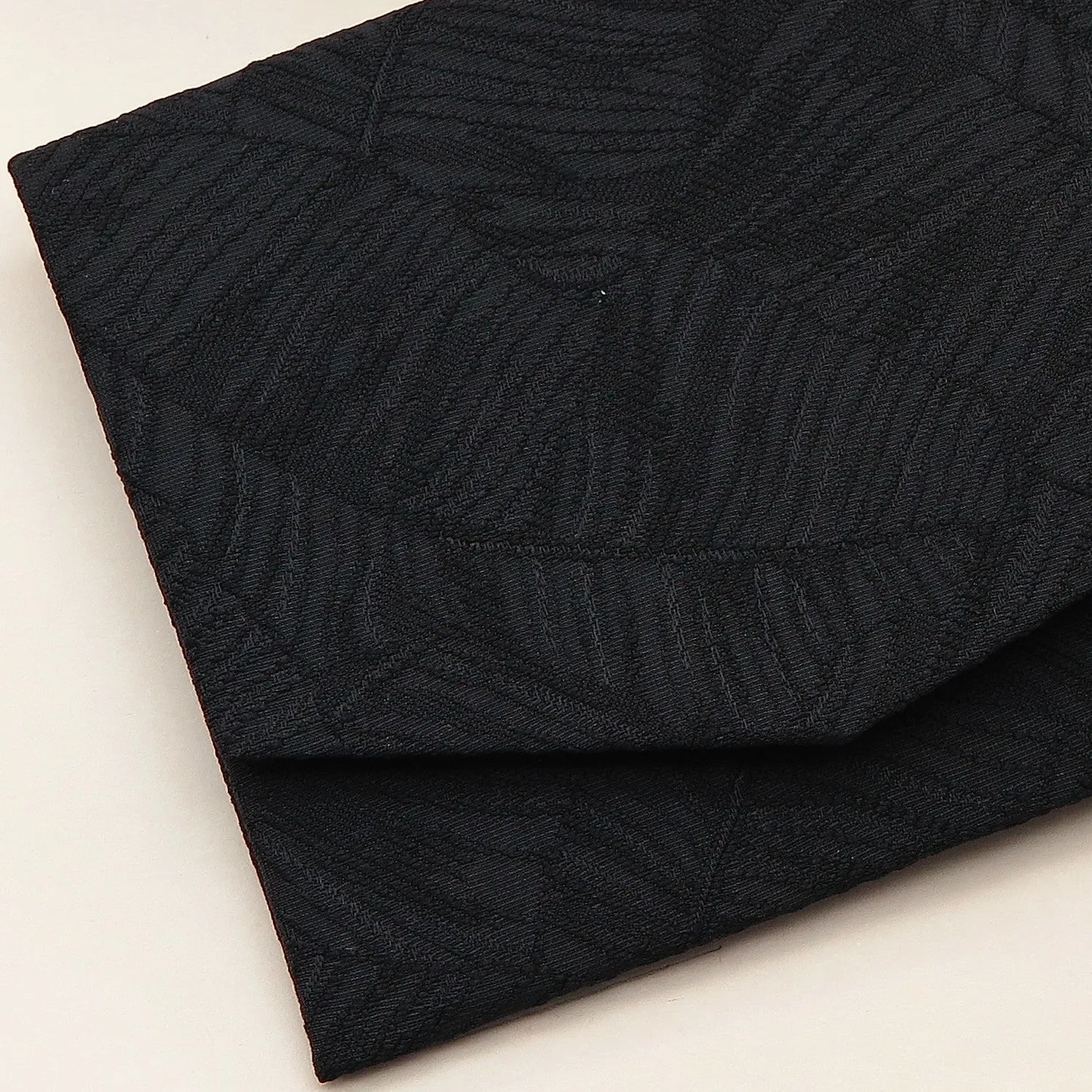 Japanese Magnetic Pouch - Leaf , Black tones | 10006-047