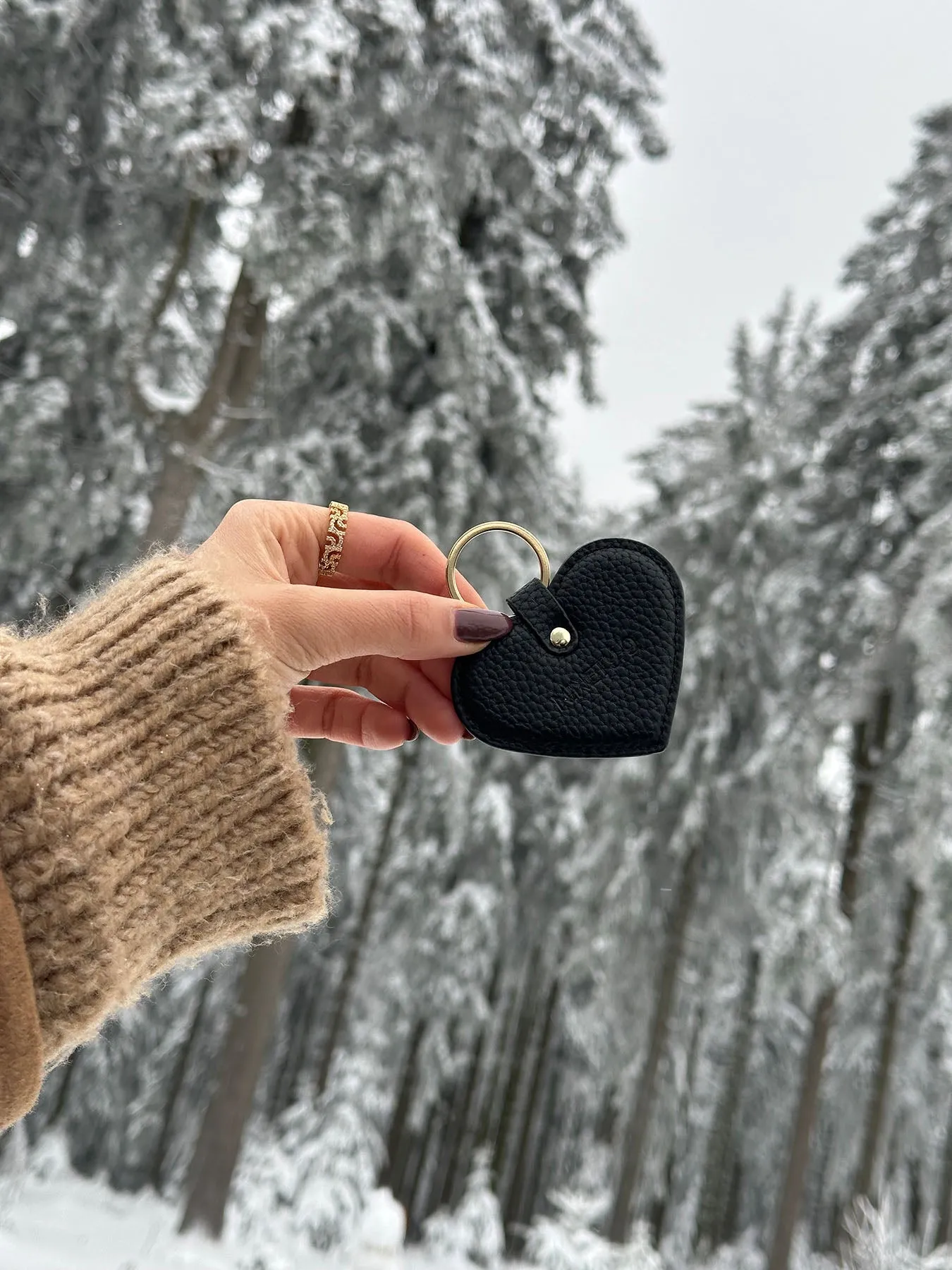 KIND-HEARTED - Key Ring • Black