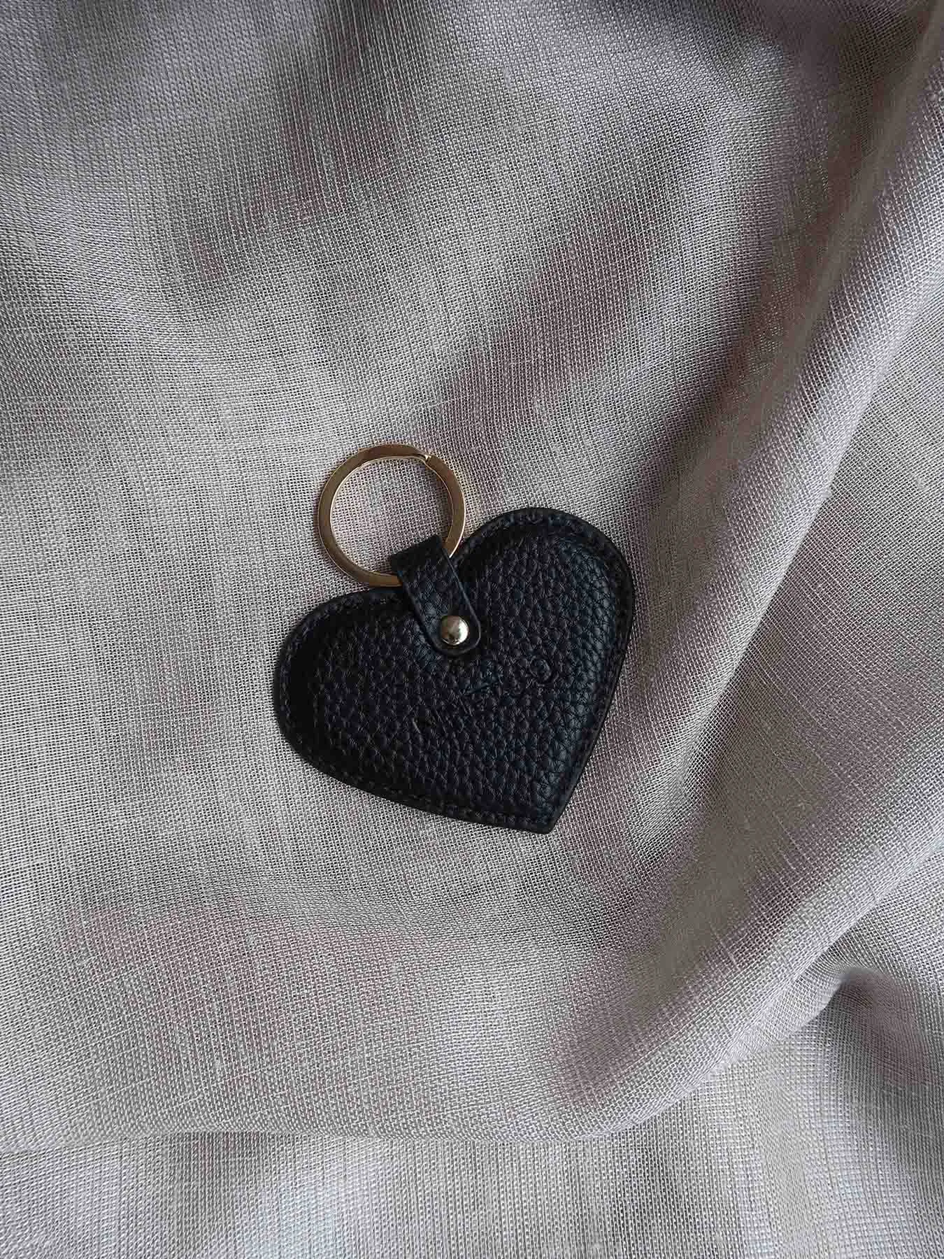 KIND-HEARTED - Key Ring • Black