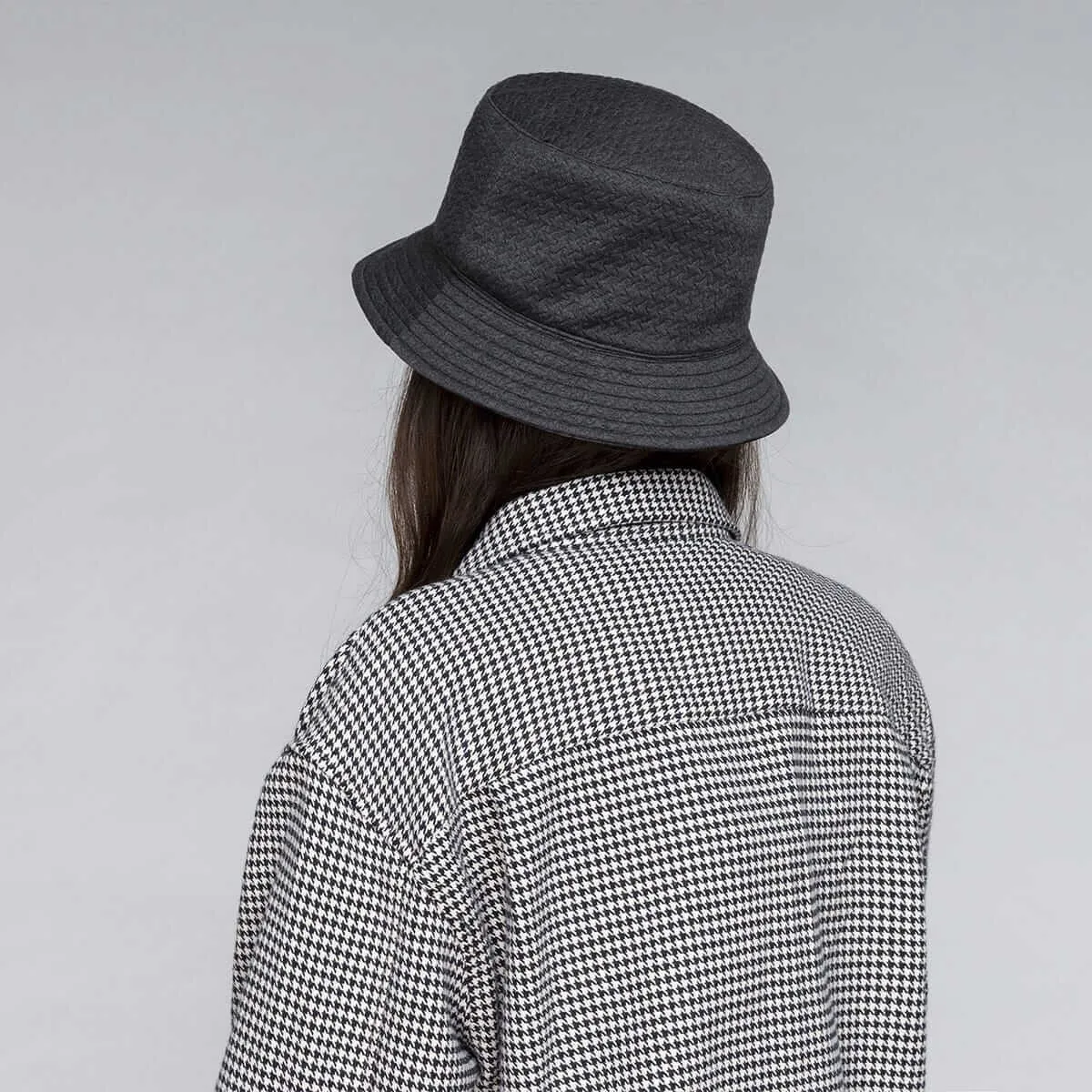 Klobúk Kangol Embossed Rev Bucket čierny