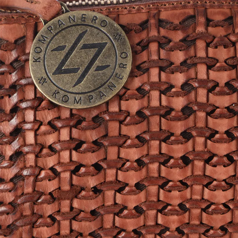 Levi - The Small Sling bag