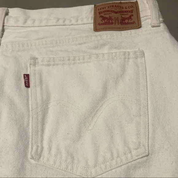 LEVIS’S 501 Jean Skirt