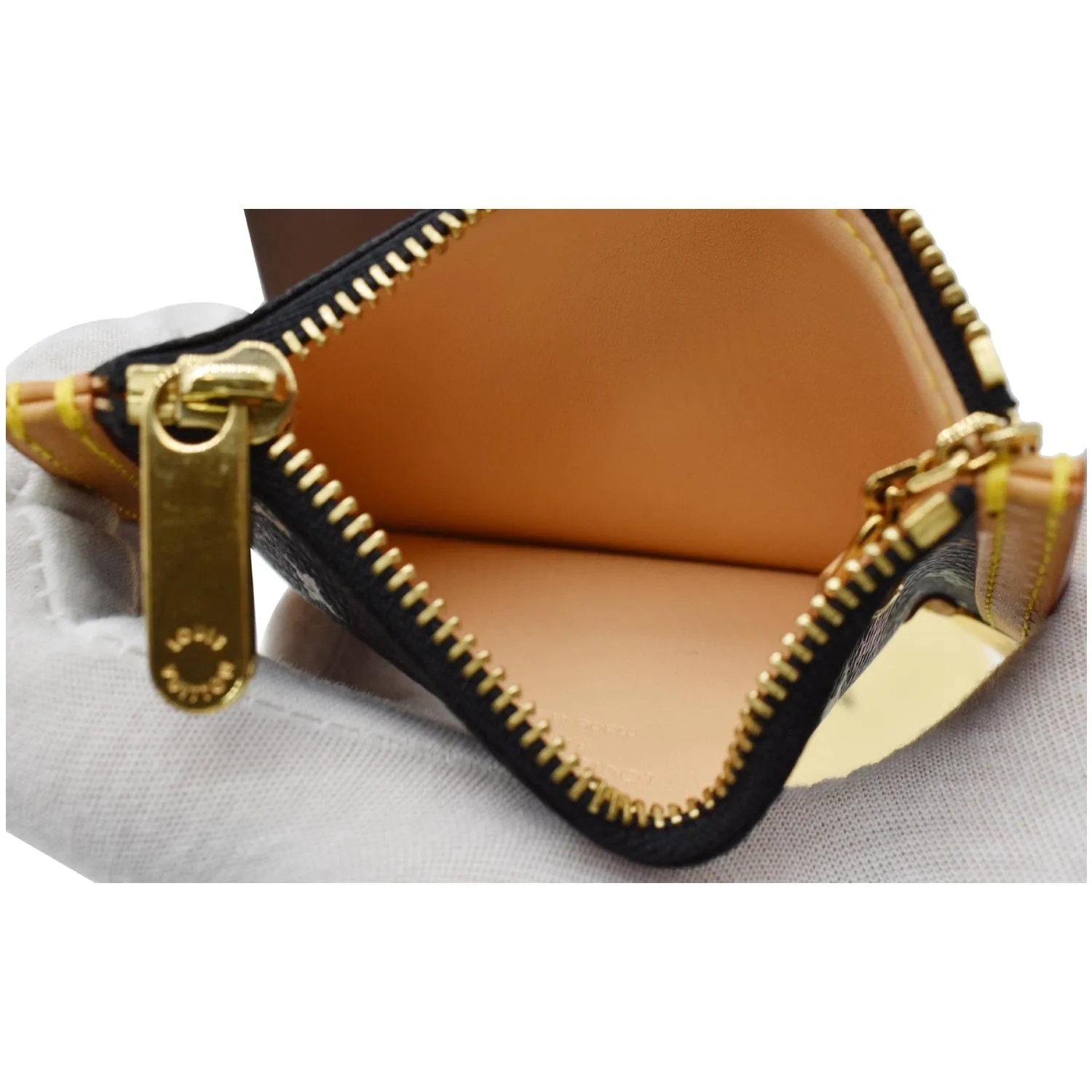 LOUIS VUITTON Pochette Key Cles Monogram Coin Case Multicolor