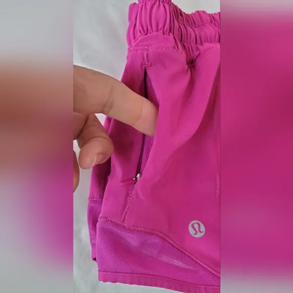 Lululemon Size 4R/S Pink High Rise Lined Athletic Shorts Side Zip Pocket