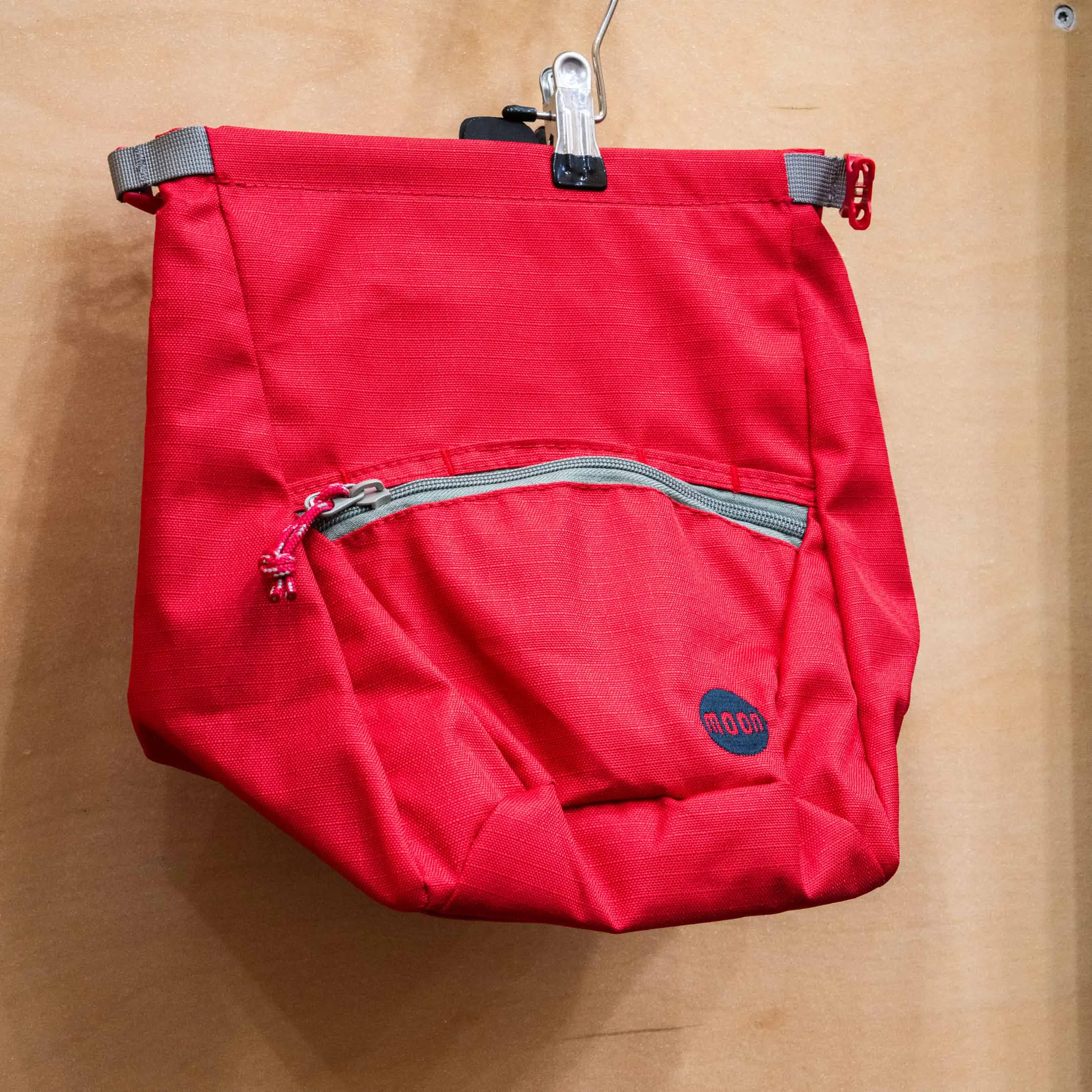 Moon Bouldering Bucket