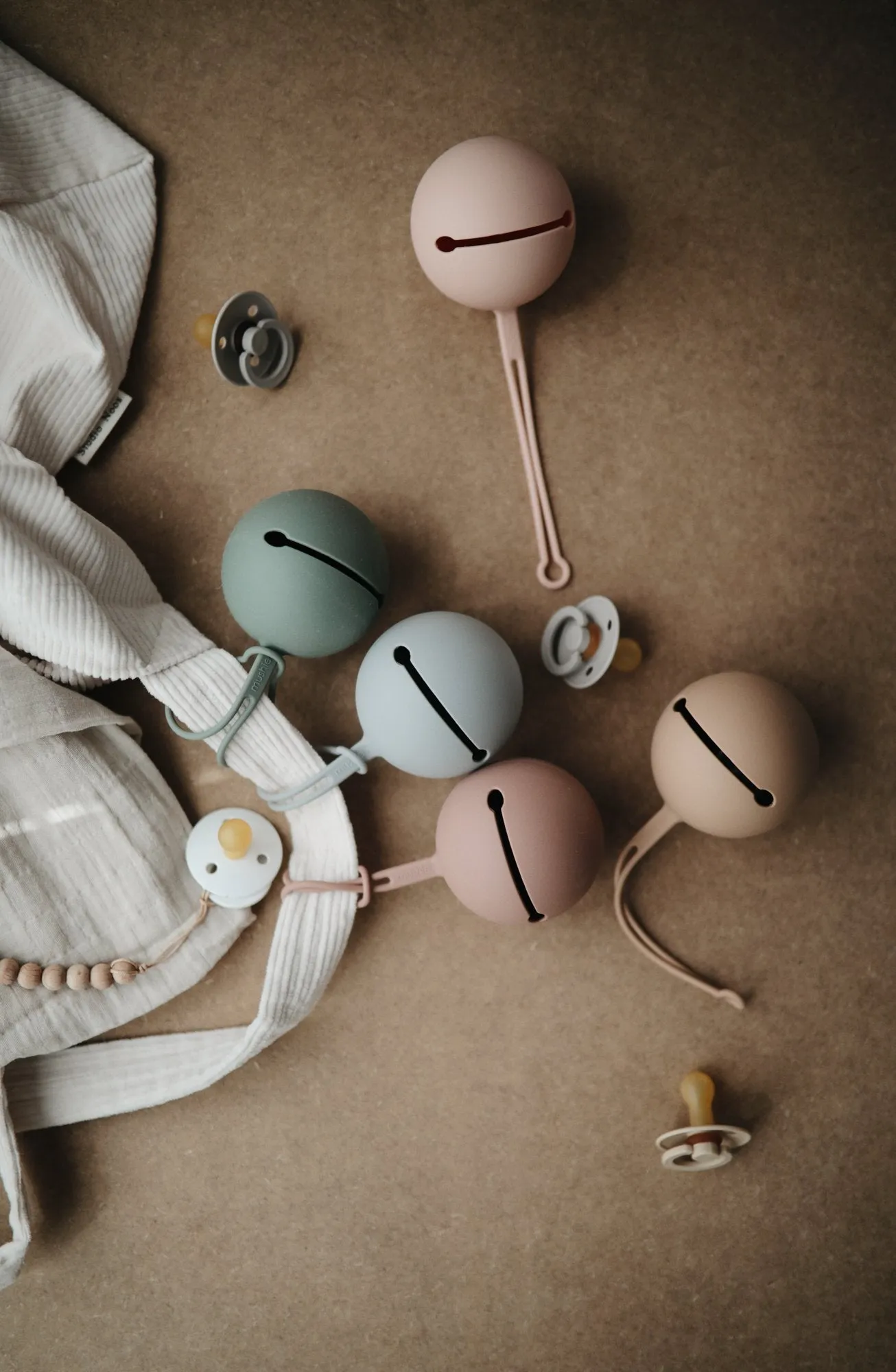 Mushie Pacifier Case (Blush)