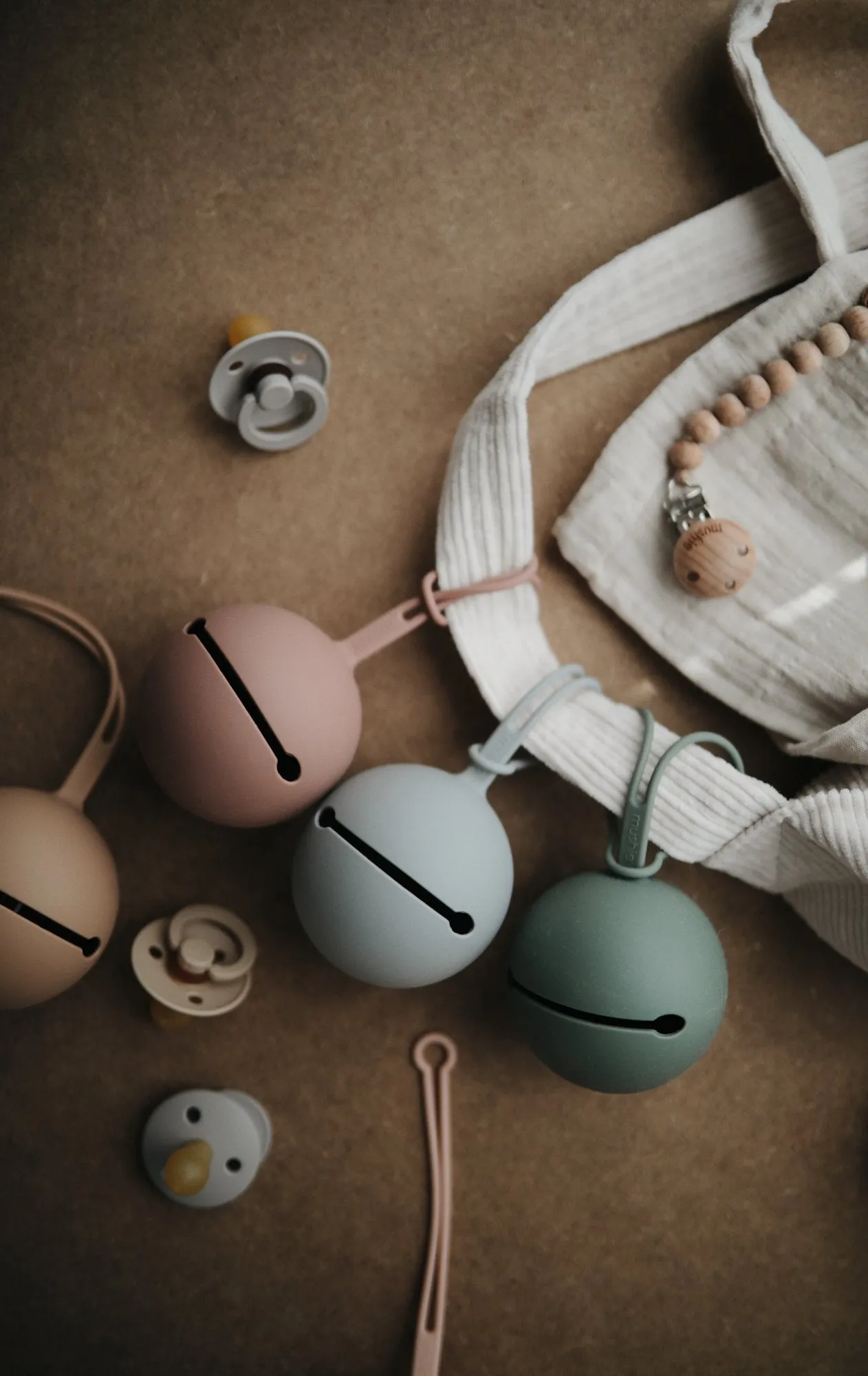 Mushie Pacifier Case (Blush)