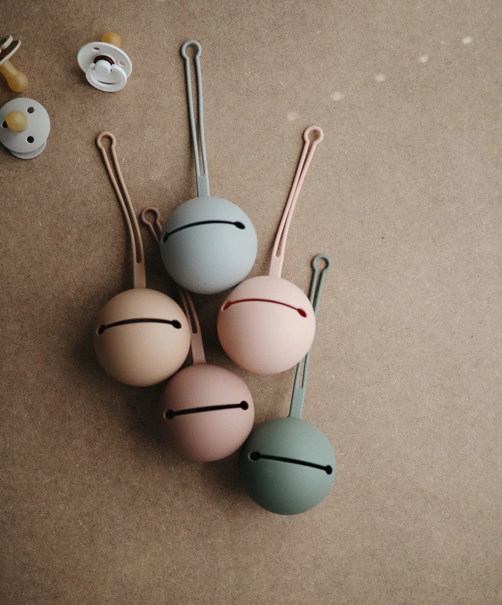 Mushie Pacifier Case (Blush)