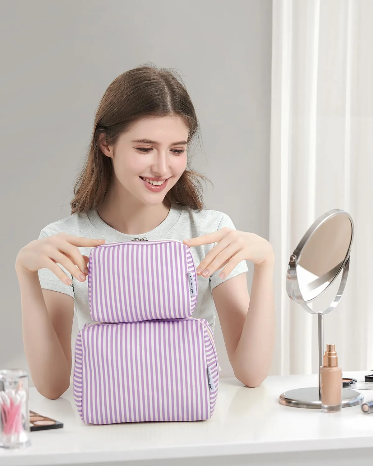Narwey Striped Makeup Bag Travel Cosmetic Bag Organizer Toiletry Bag Make Up Bags with Compartments for Women Girls (Large, Purple Stripe)