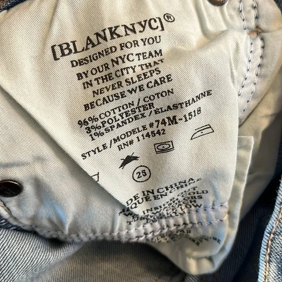 NWT Blank NYC The Bond Midrise Distressed Skinny Jean in Delaytionship