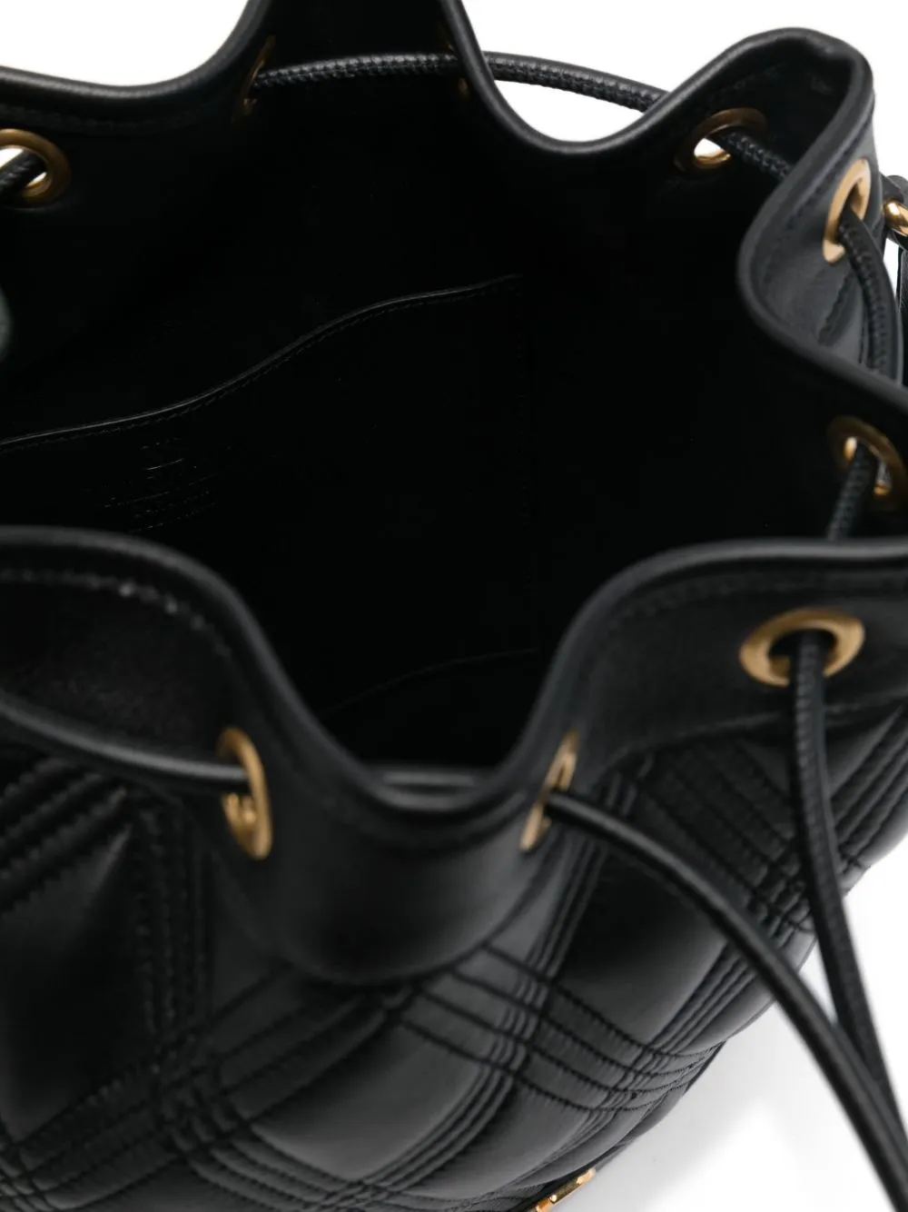 Quiltie 67 leather bucket bag