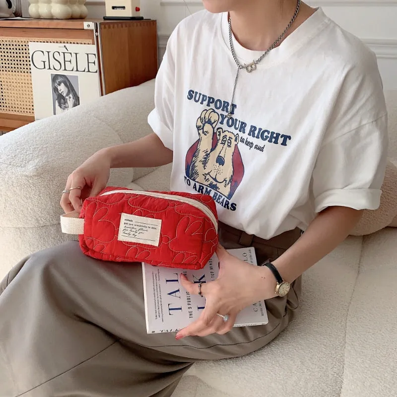 Rabbit Cosmetic Storage Bag Mini Portable Carry-on Girls Toiletry Storage Bag