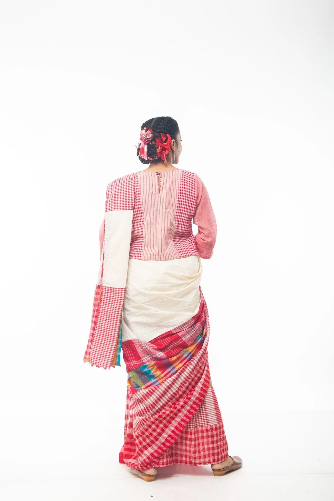 Red & Whites Colour Blocking Saree