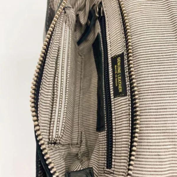 RUGGED HIDE Amelia Clutch - Black