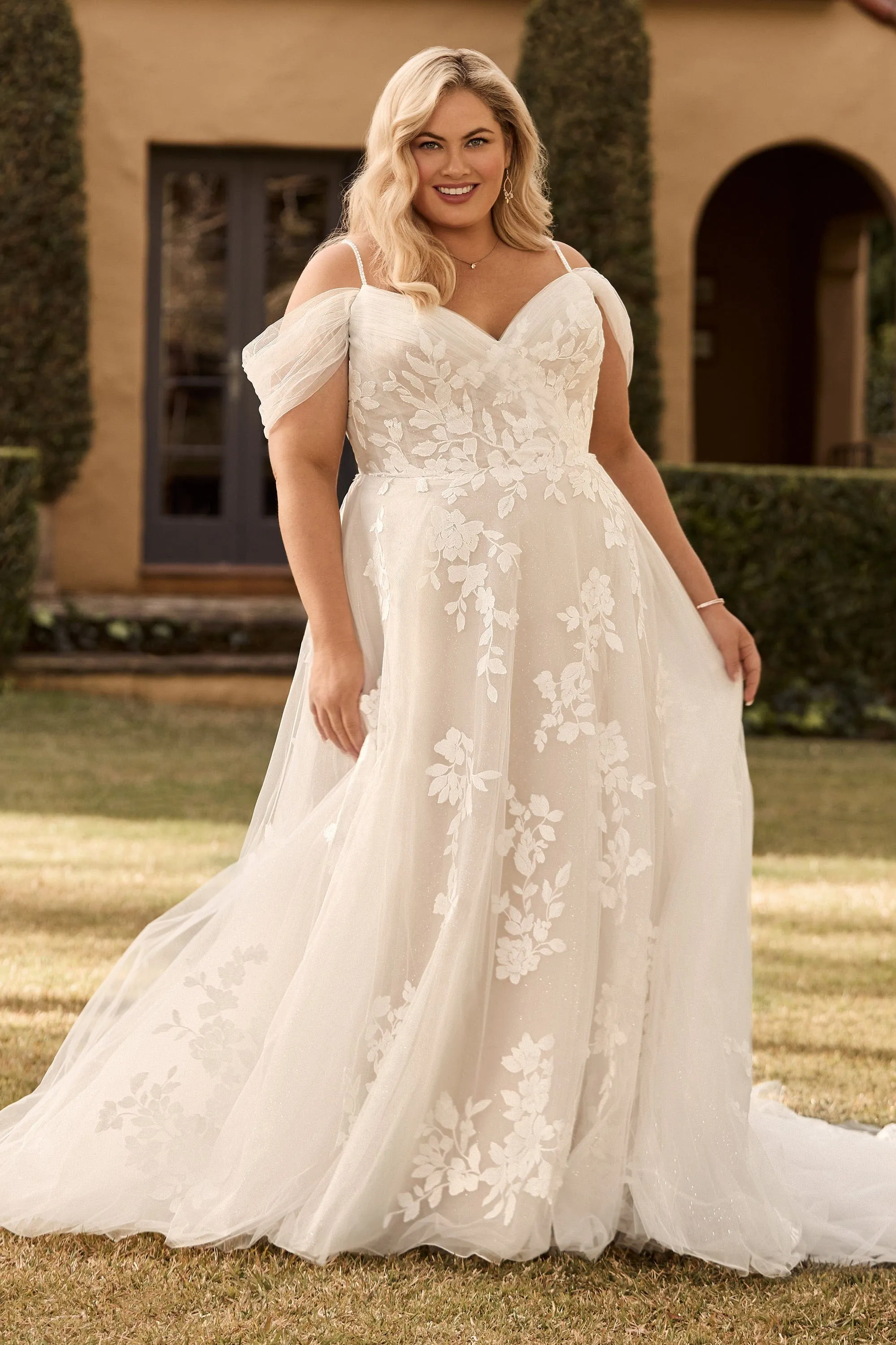 Sophia Tolli: Y3146 - Isla