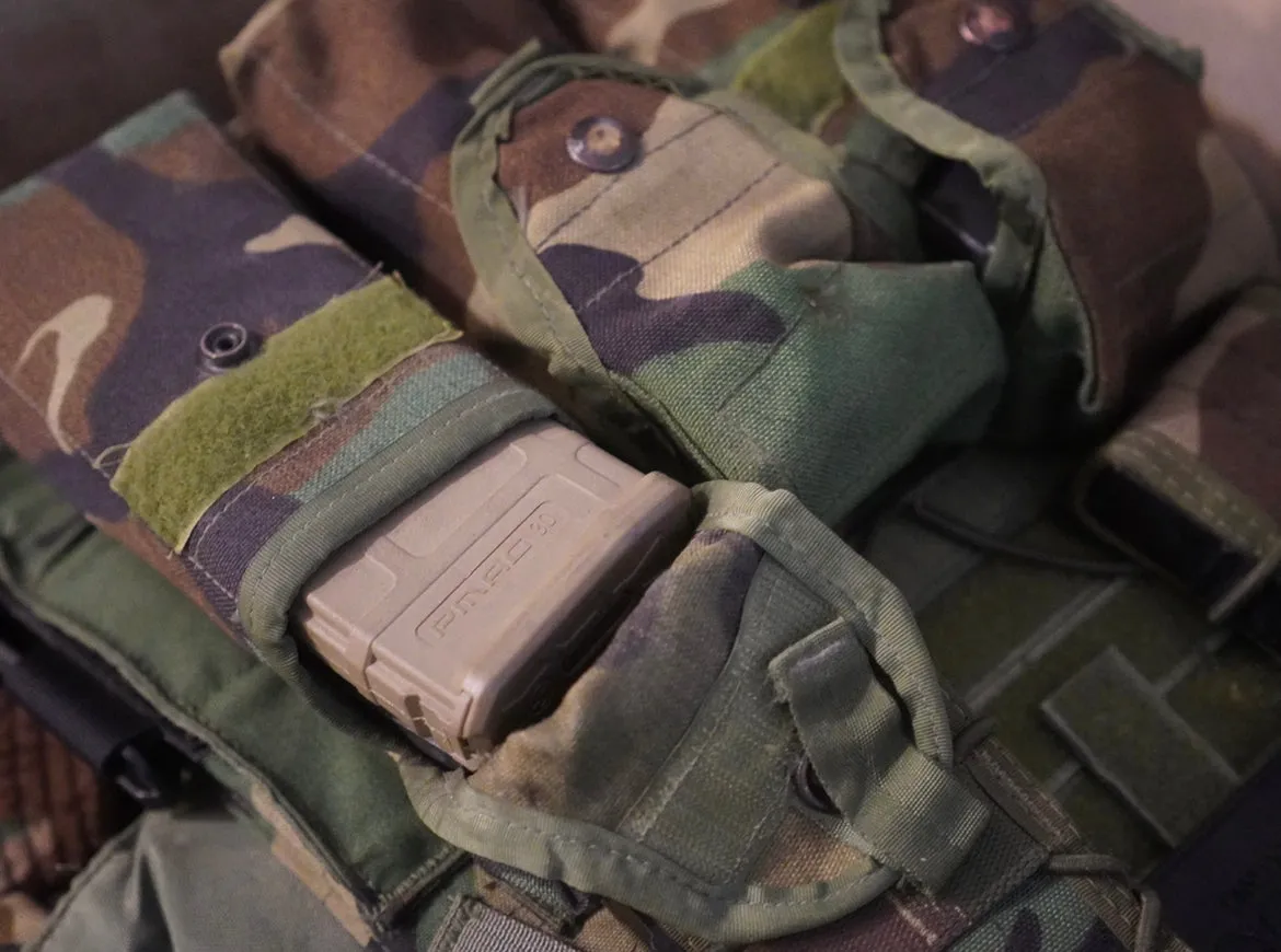 USGI MOLLE-ii M81 Woodland M16 Rifle Magazine Pouch - Used