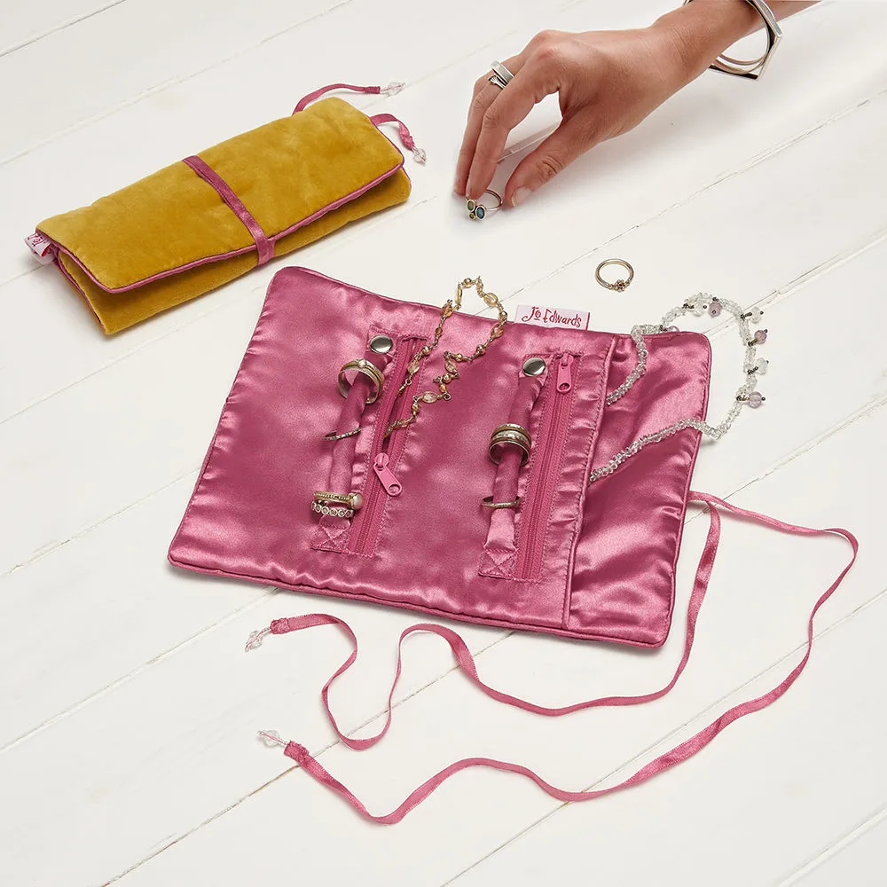 VELVET JEWELRY ROLL - HONEY