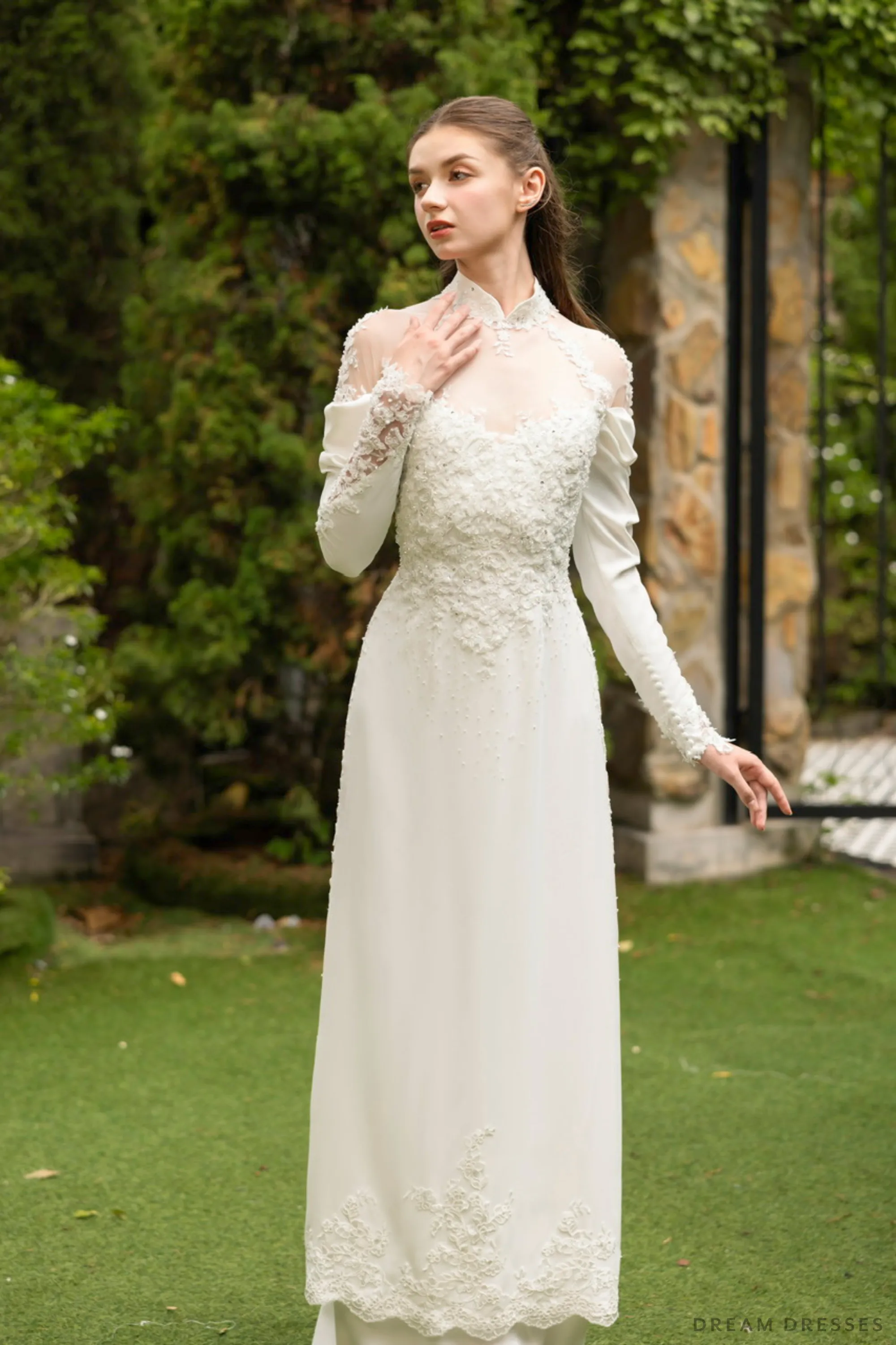 White Silk Ao Dai | Modern Vietnamese Bridal Dress (#ALLY)