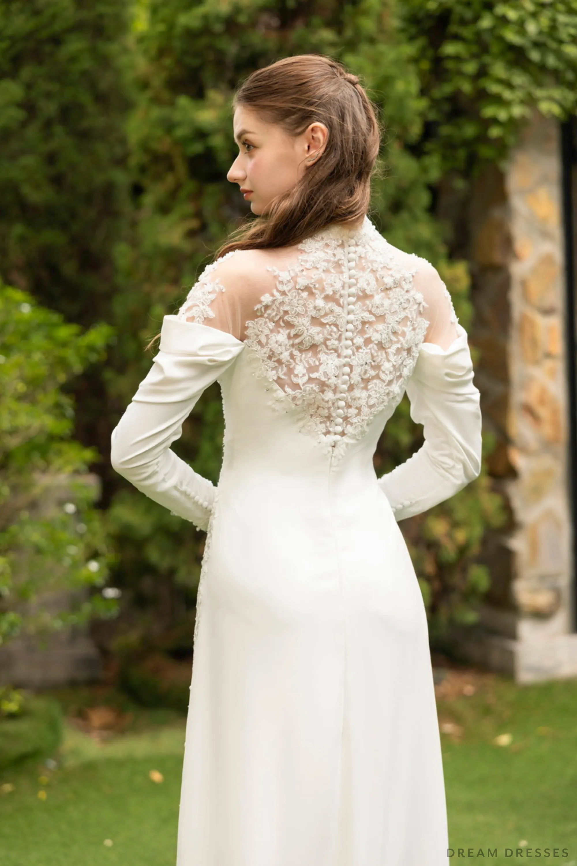 White Silk Ao Dai | Modern Vietnamese Bridal Dress (#ALLY)